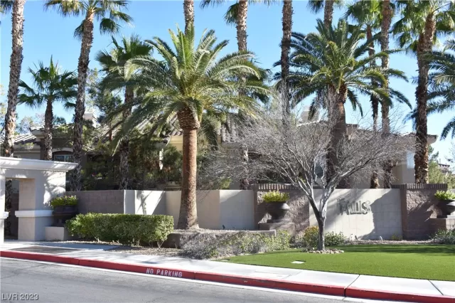 MLS: 2542688 Condo For Sale