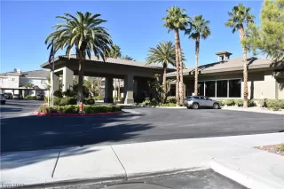 Photo #3: 2542688 Listing 