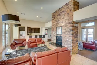 Photo #6: 2542694 Listing 