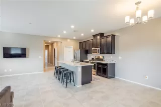 Photo #3: 2542767 Listing