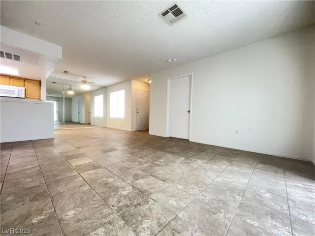 MLS: 2542786 Condo For Sale