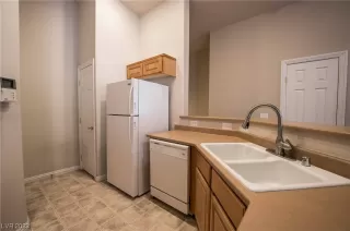 Photo #5: 2542801 Listing 