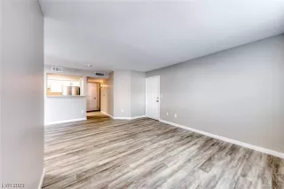 Photo #5: 2542813 Listing 