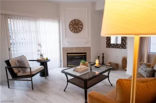 Photo #2: 2542814 Listing