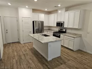 Photo #5: 2542853 Listing 