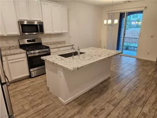 Photo #6: 2542853 Listing 