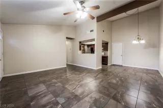 Photo #5: 2542856 Listing 