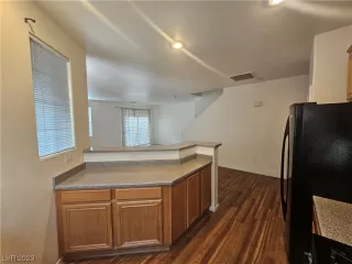 Photo #5: 2542858 Listing 