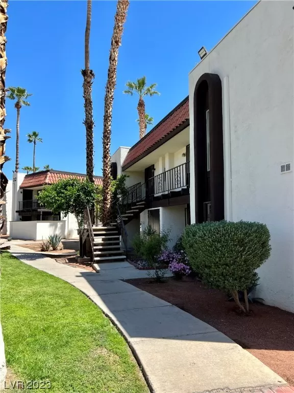 MLS: 2542871 Condo For Sale