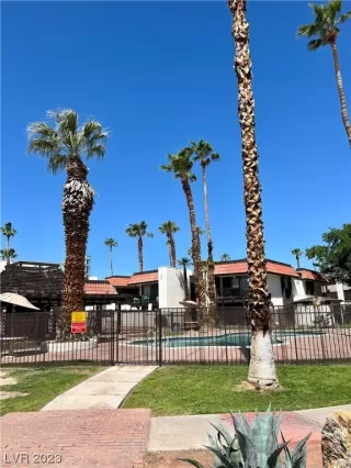 Photo #3: 2542871 Listing 