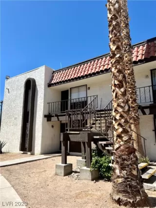 Photo #4: 2542871 Listing 