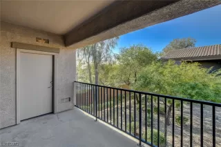 Photo #1: 2542945 Listing 