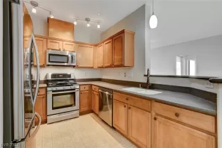 Photo #2: 2542945 Listing 