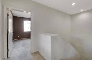 Photo #5: 2542945 Listing 