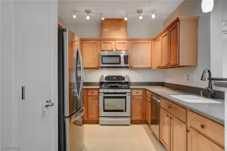 Photo #6: 2542945 Listing 