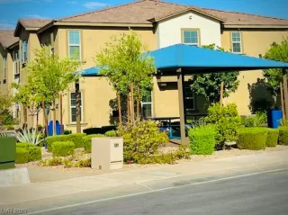 Photo #1: 2542952 Listing 