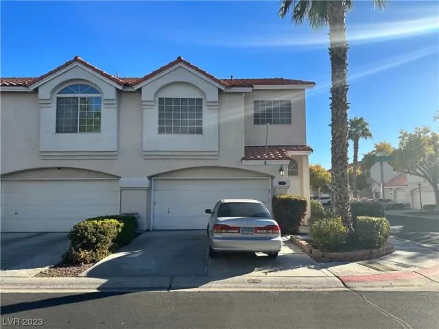 MLS: 2542967 Condo For Sale