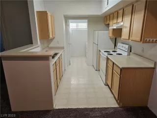 Photo #5: 2542971 Listing 