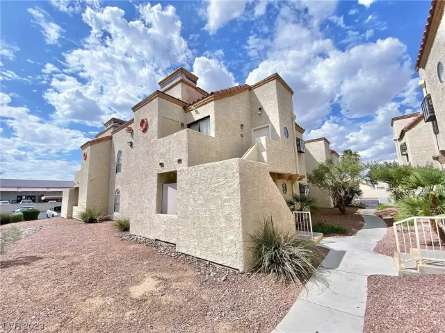 MLS: 2542979 Condo For Sale