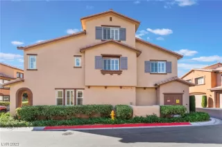 Photo #3: 2542984 Listing