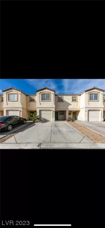 MLS: 2543000 Condo For Sale