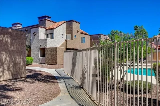 MLS: 2543028 Condo For Sale