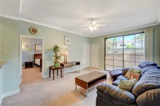 Photo #6: 2543029 Listing