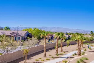 Photo #5: 2543049 Listing