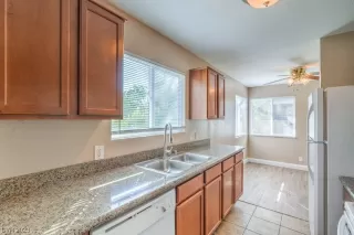 Photo #2: 2543059 Listing