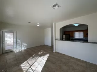 Photo #5: 2543124 Listing 