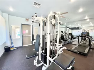 Photo #3: 2543158 Listing