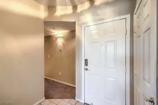 Photo #6: 2543161 Listing