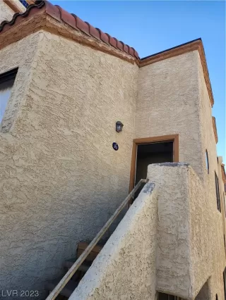 Photo #1: 2543190 Listing 