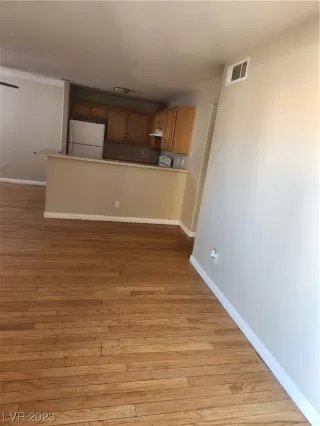 Photo #2: 2543190 Listing 