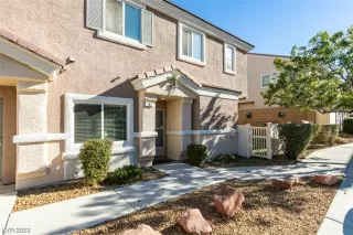 Photo #2: 2543205 Listing