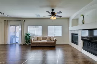 Photo #5: 2543205 Listing