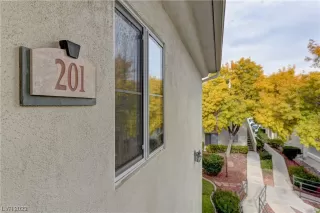 Photo #3: 2543230 Listing