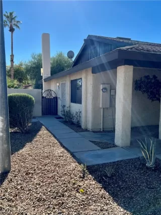 Photo #2: 2543236 Listing