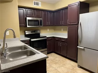 Photo #1: 2543254 Listing 