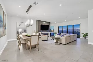 Photo #3: 2543272 Listing