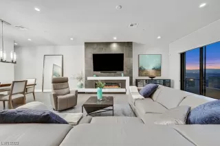 Photo #4: 2543272 Listing