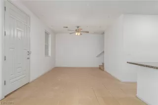 Photo #3: 2543298 Listing
