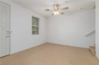 Photo #4: 2543298 Listing