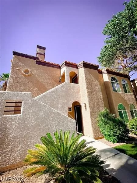 MLS: 2543310 Condo For Sale