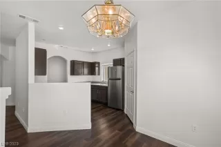 Photo #6: 2543326 Listing