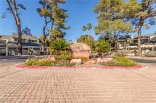 Photo #2: 2543428 Listing