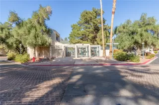 Photo #5: 2543428 Listing