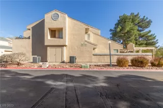 Photo #6: 2543428 Listing