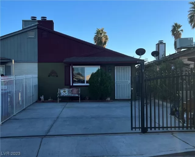 MLS: 2543432 Condo For Sale