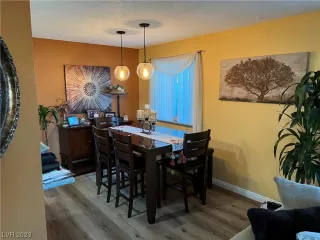 Photo #5: 2543432 Listing